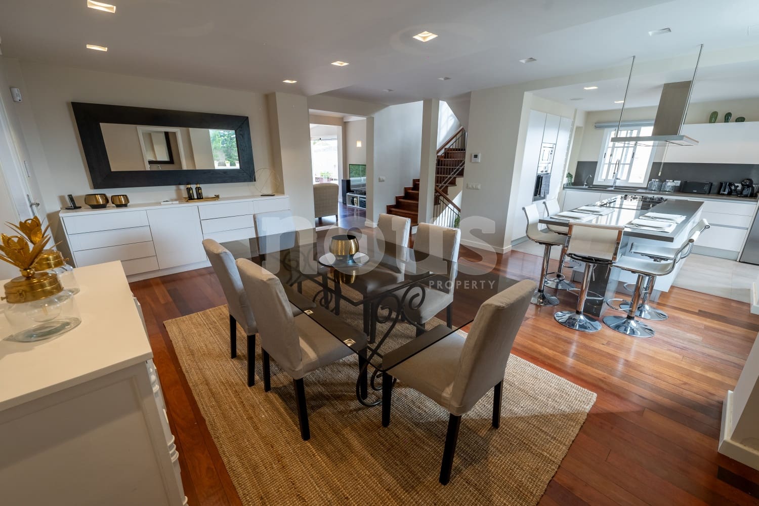 3 soveværelse Villa til salg i El Madronal med swimmingpool - € 1.499.000 (Ref: 8549863)