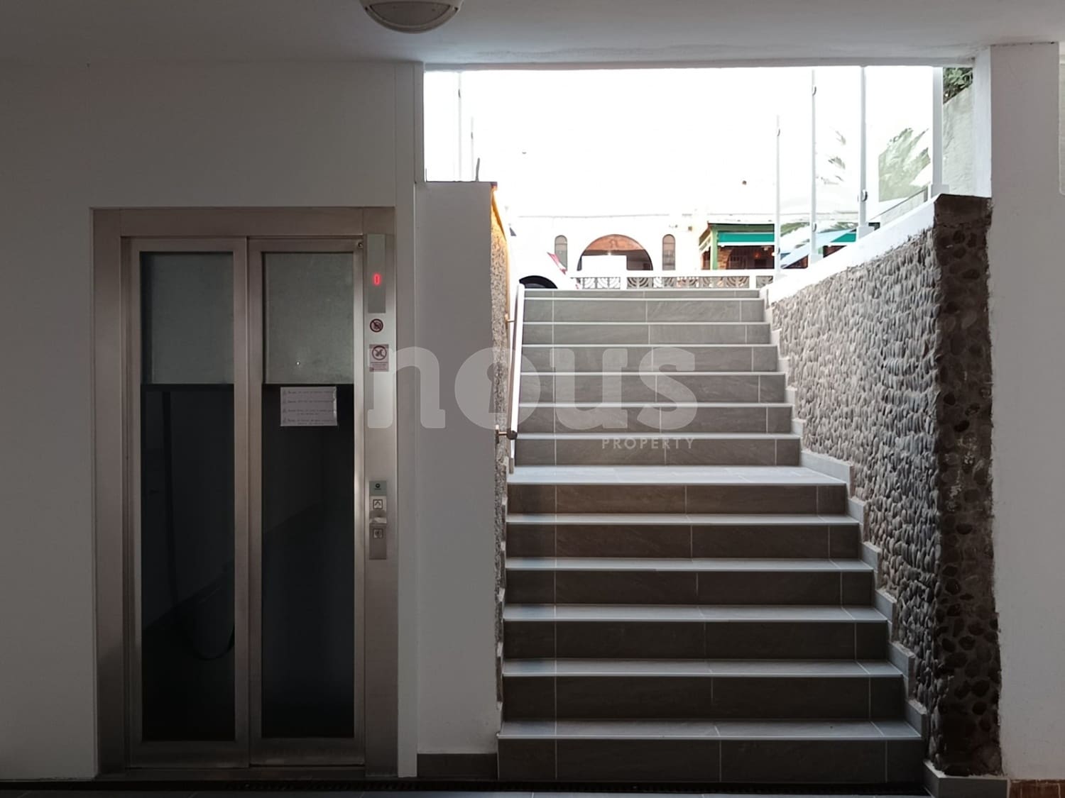 1 sovrum Lägenhet till salu i Callao Salvaje med pool - 252 000 € (Ref: 8567059)