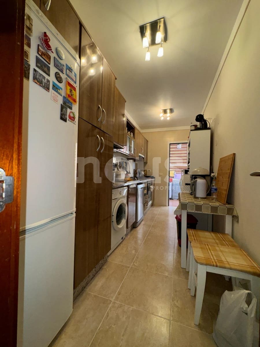 3 soveværelse Lejlighed til salg i Parque de la Reina med swimmingpool - € 295.000 (Ref: 8616541)