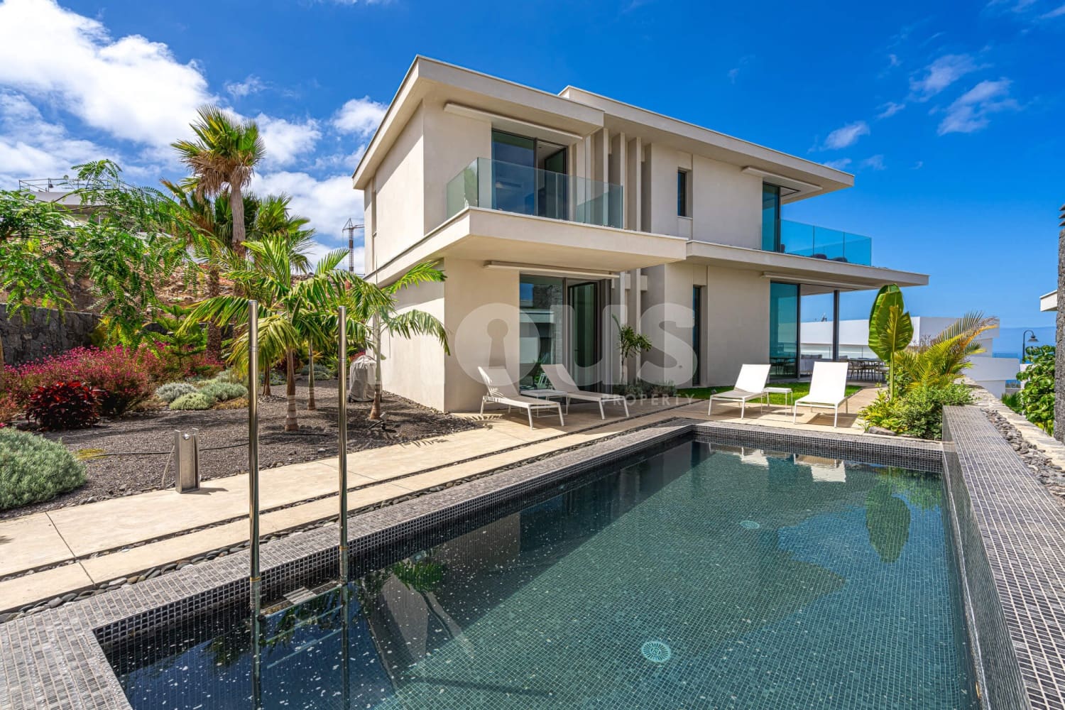 3 soverom Villa til salgs i Guia de Isora med svømmebasseng - € 1 979 000 (Ref: 8637975)