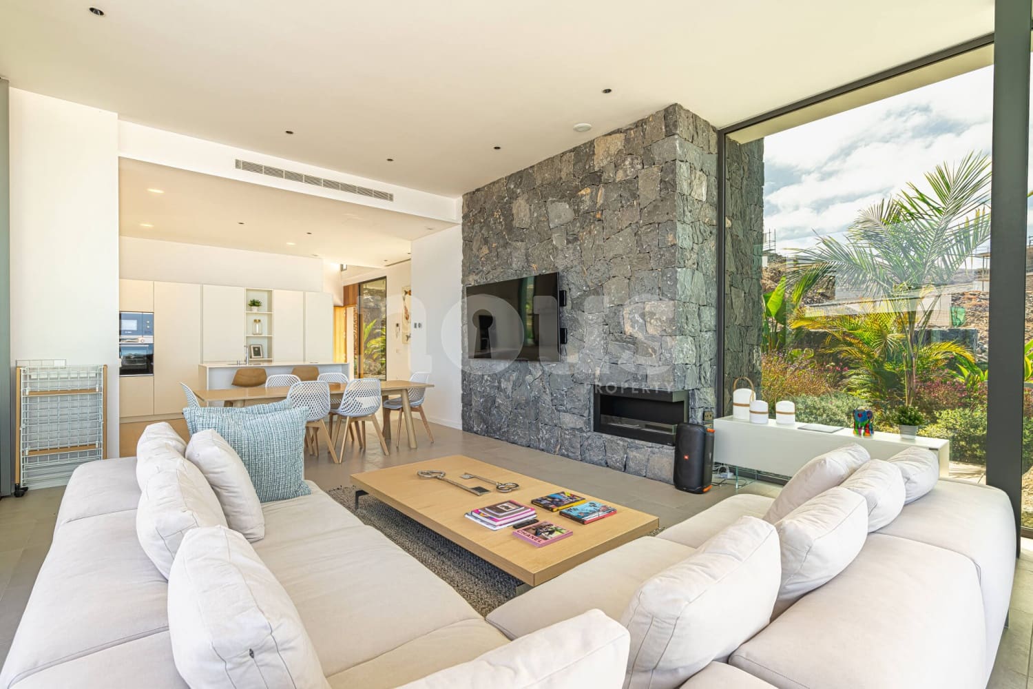 3 soverom Villa til salgs i Guia de Isora med svømmebasseng - € 1 979 000 (Ref: 8637975)