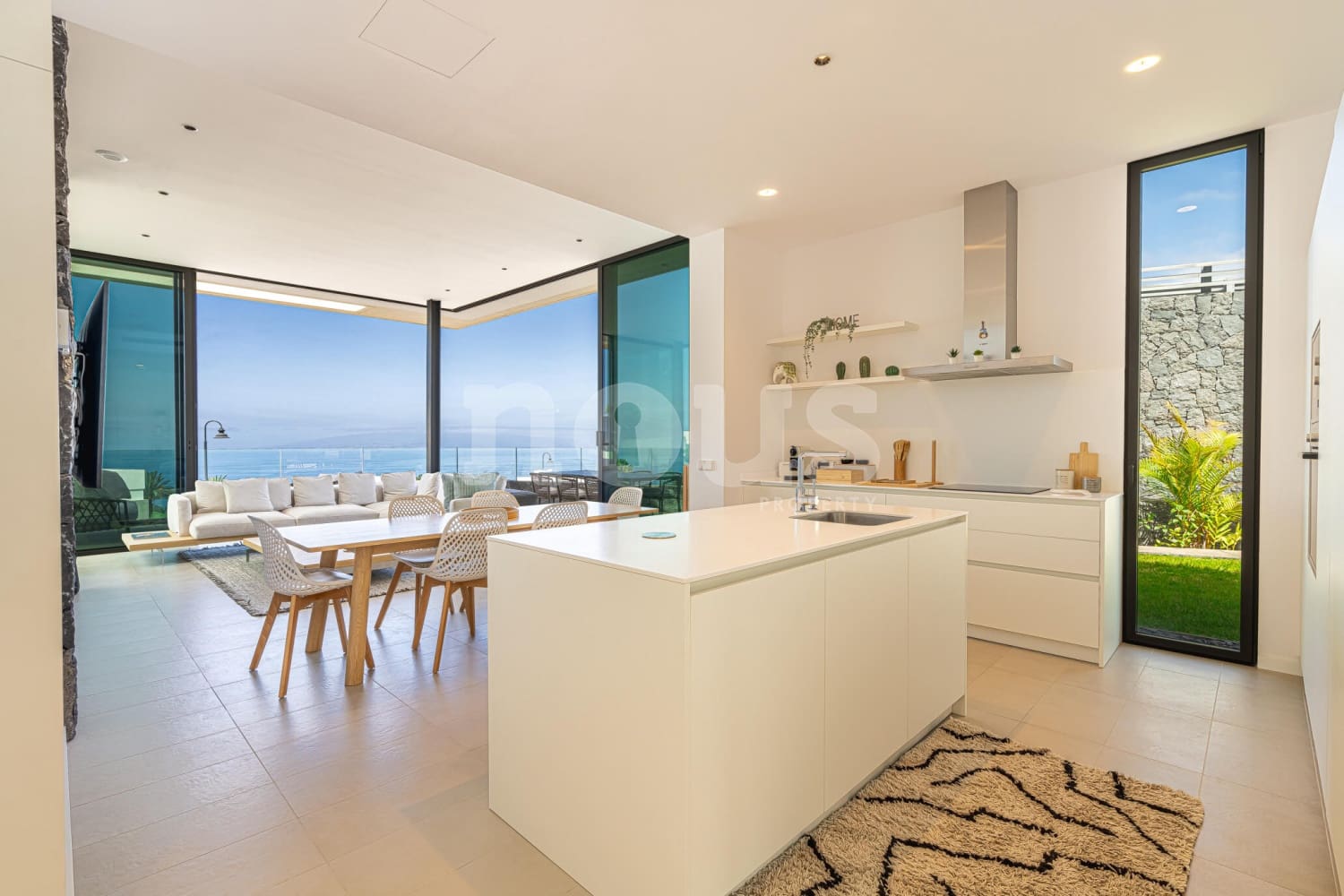 3 soverom Villa til salgs i Guia de Isora med svømmebasseng - € 1 979 000 (Ref: 8637975)