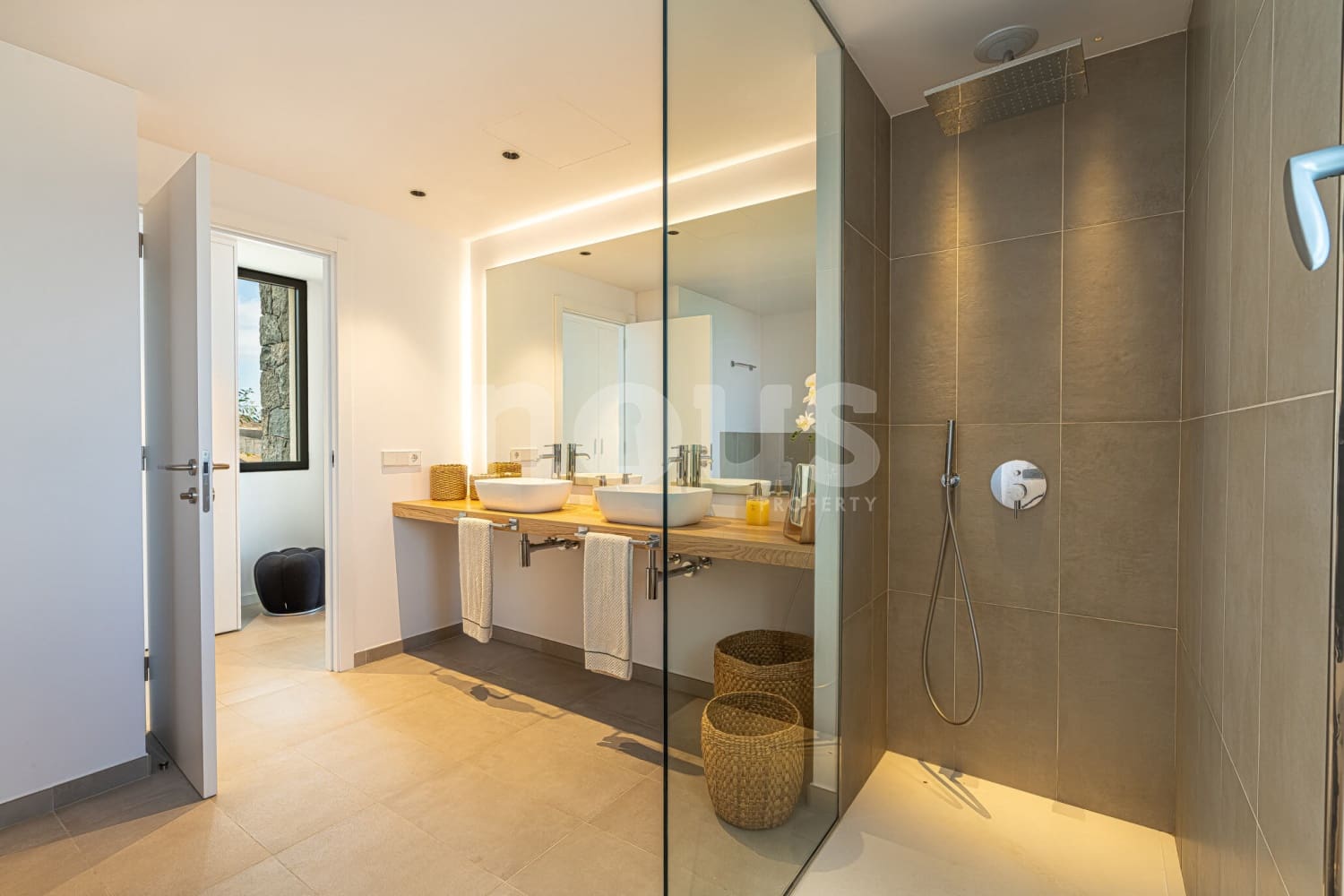 3 soverom Villa til salgs i Guia de Isora med svømmebasseng - € 1 979 000 (Ref: 8637975)