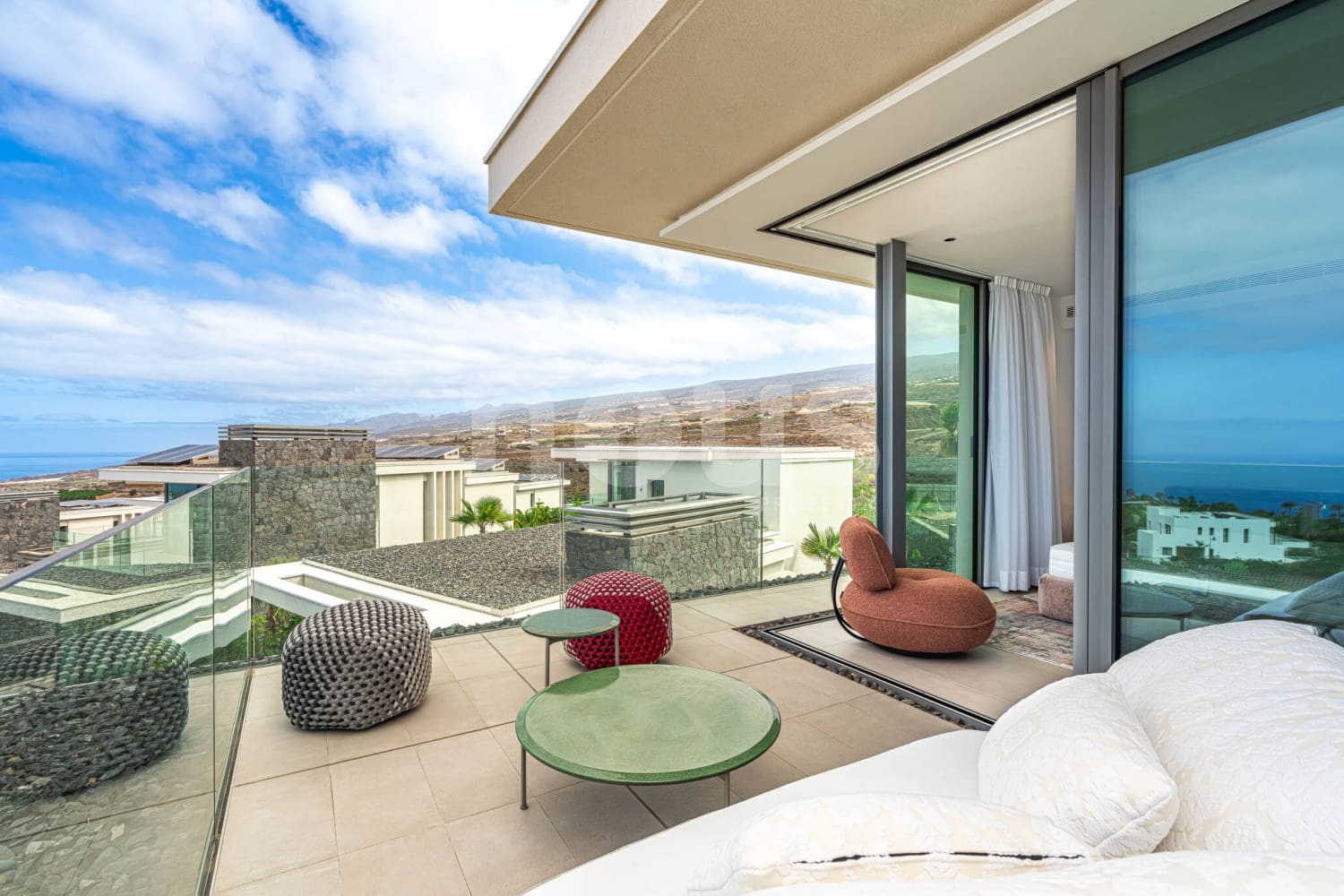 3 soverom Villa til salgs i Guia de Isora med svømmebasseng - € 1 979 000 (Ref: 8637975)