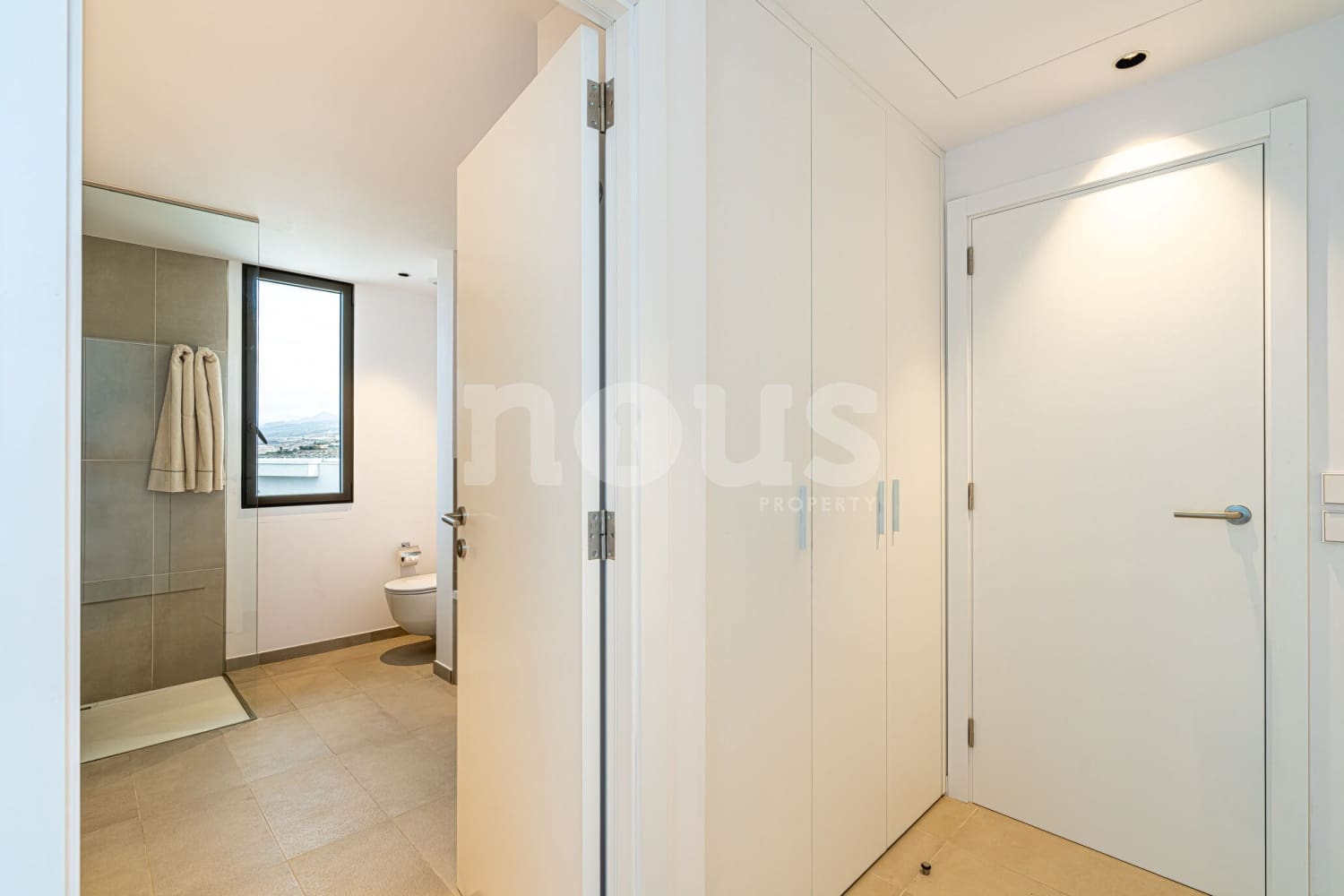 3 soverom Villa til salgs i Guia de Isora med svømmebasseng - € 1 979 000 (Ref: 8637975)