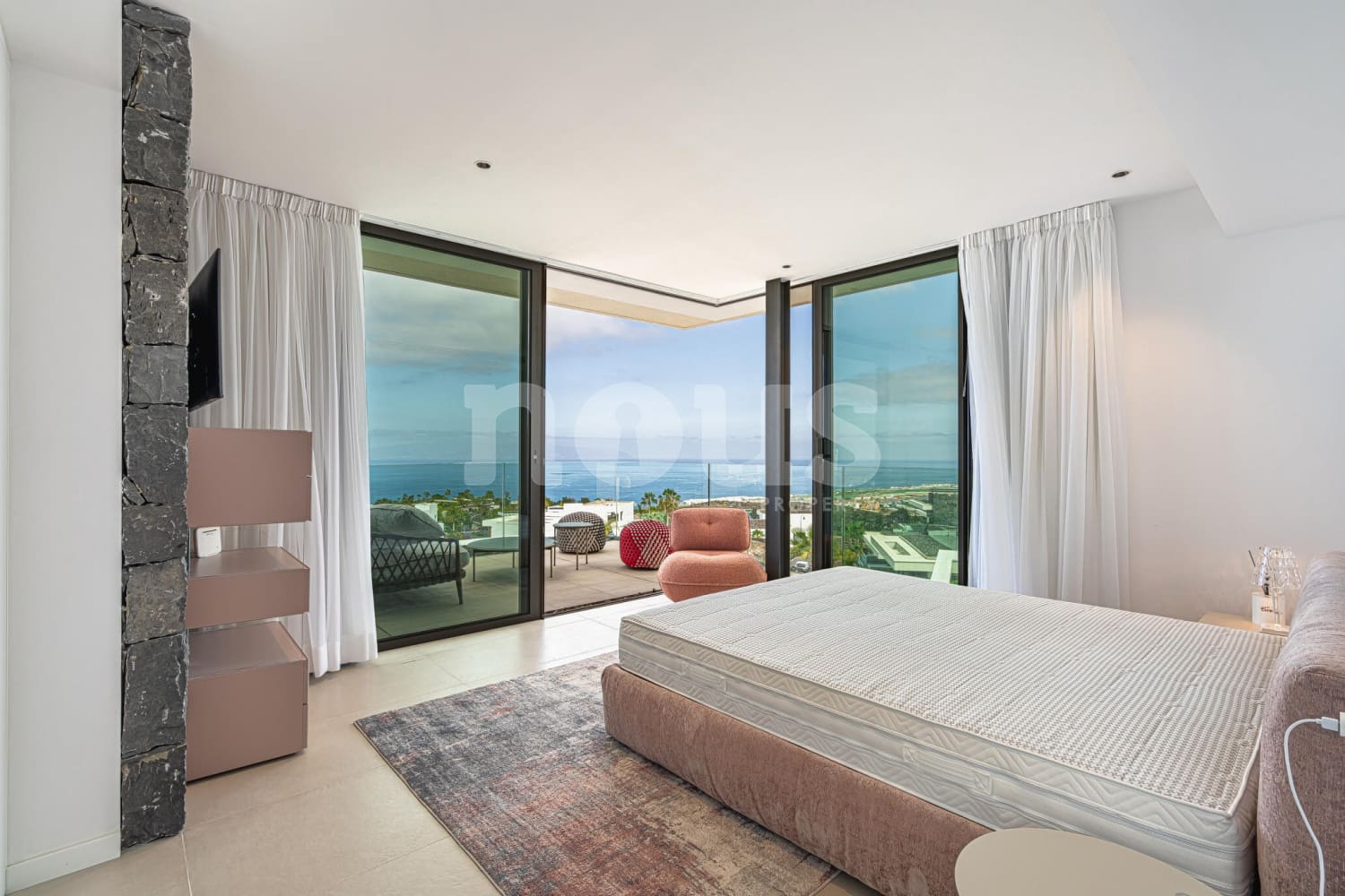 3 soverom Villa til salgs i Guia de Isora med svømmebasseng - € 1 979 000 (Ref: 8637975)