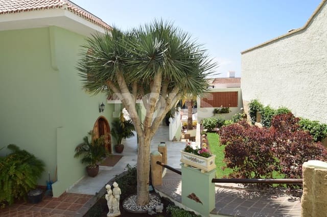 8 soveværelse Villa til salg i San Eugenio Alto, Adeje med swimmingpool - € 4.700.000 (Ref: 8639876)