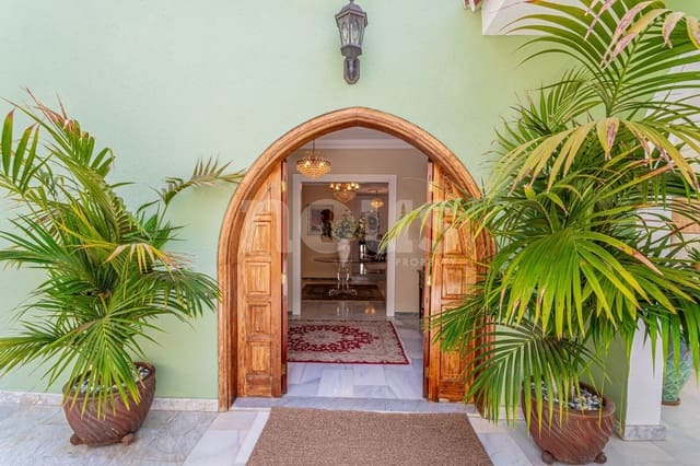 8 soveværelse Villa til salg i San Eugenio Alto, Adeje med swimmingpool - € 4.700.000 (Ref: 8639876)