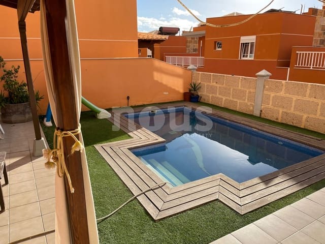 Chalet de 5 habitaciones en Los Cristianos, Arona en venta con piscina - 1.030.000 € (Ref: 8640705)