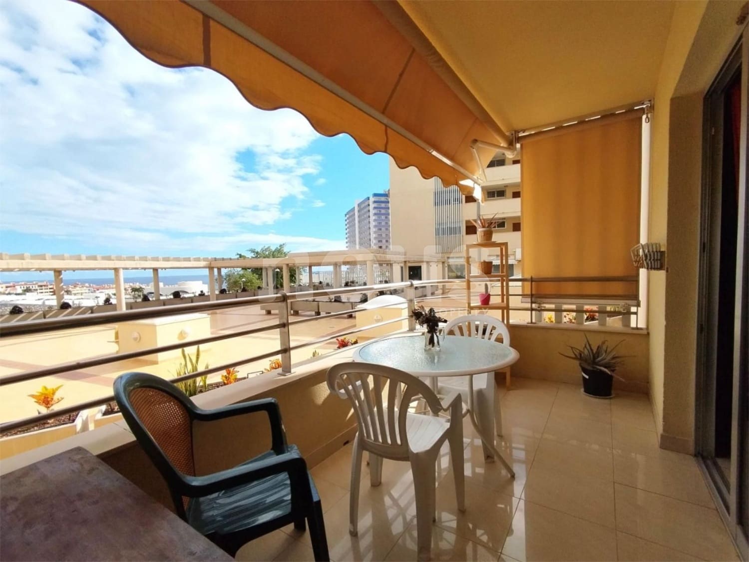 2 soveværelse Lejlighed til salg i Playa Paraiso med swimmingpool - € 298.000 (Ref: 8654216)