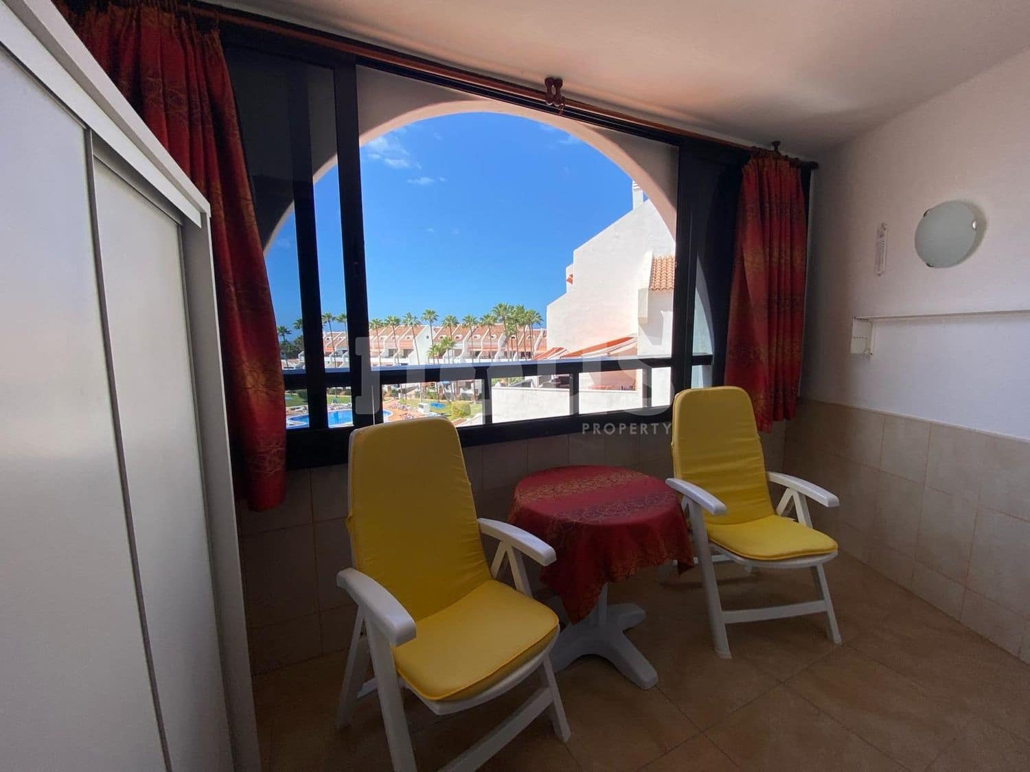 Studio til salgs i Playa de las Americas med svømmebasseng - € 320 000 (Ref: 8657826)