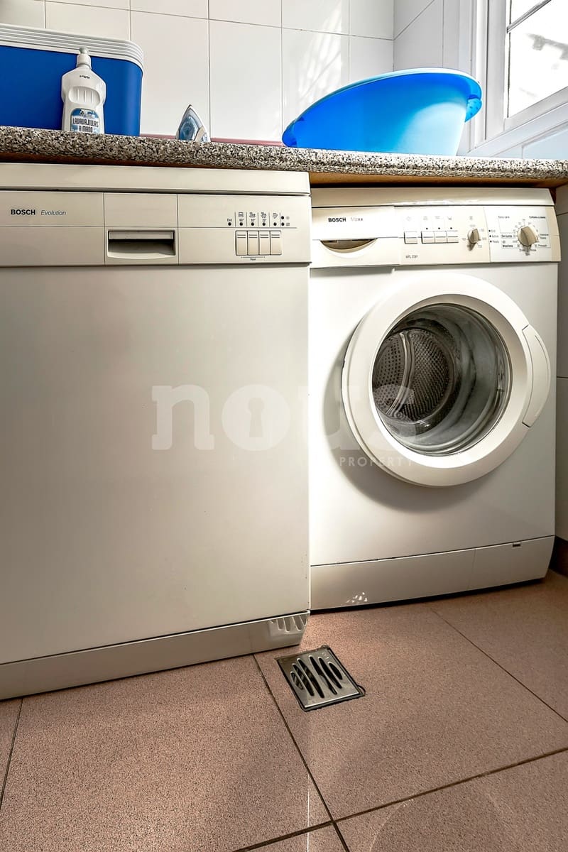 3 soveværelse Rækkehus til salg i Playa del Duque med swimmingpool - € 920.000 (Ref: 8695966)