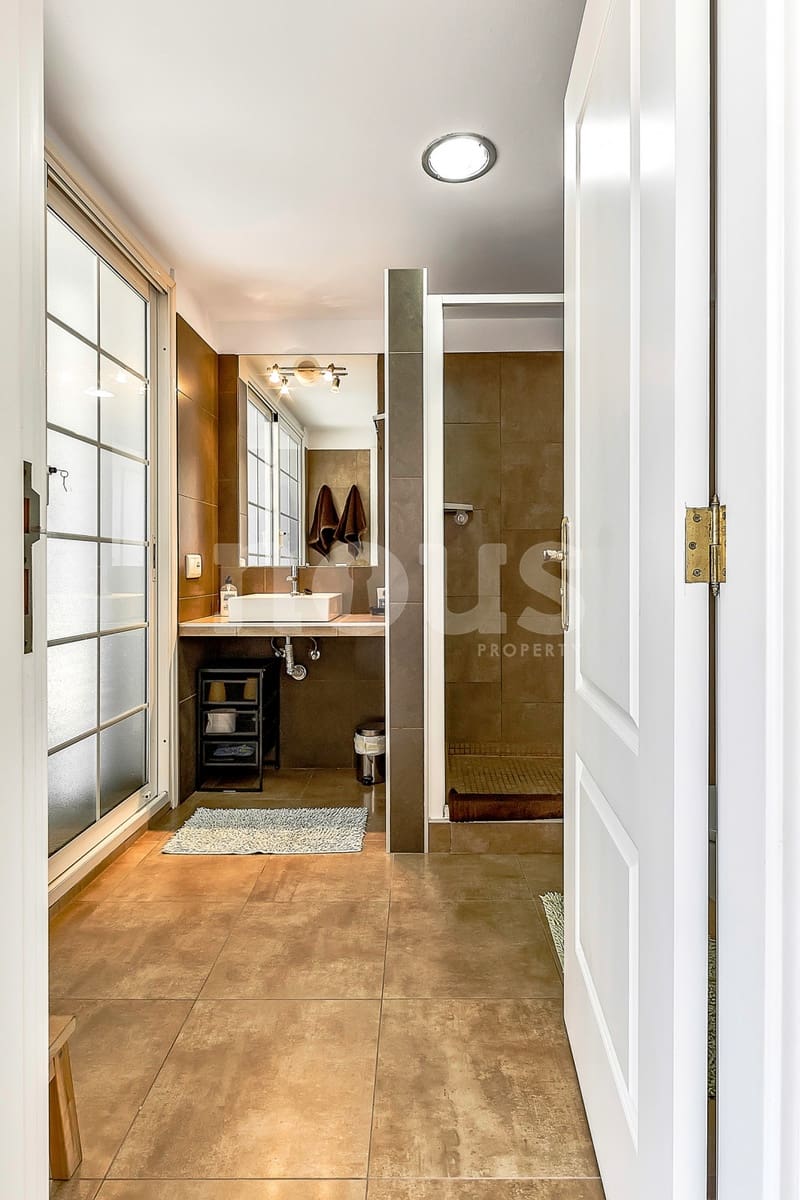 3 soveværelse Rækkehus til salg i Playa del Duque med swimmingpool - € 920.000 (Ref: 8695966)