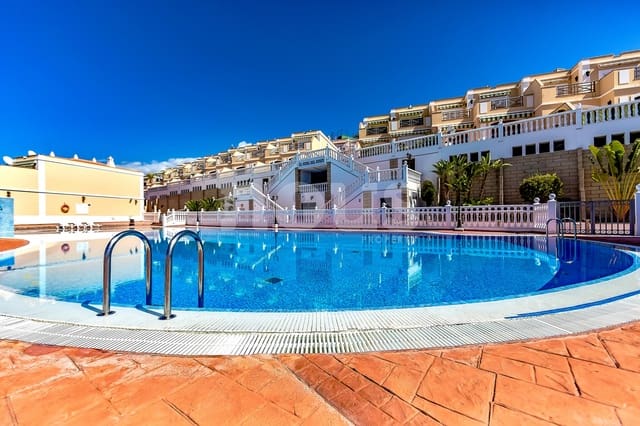 3 quarto Moradia em Banda para venda em Playa del Duque, Adeje com piscina - 920 000 € (Ref: 8695966)