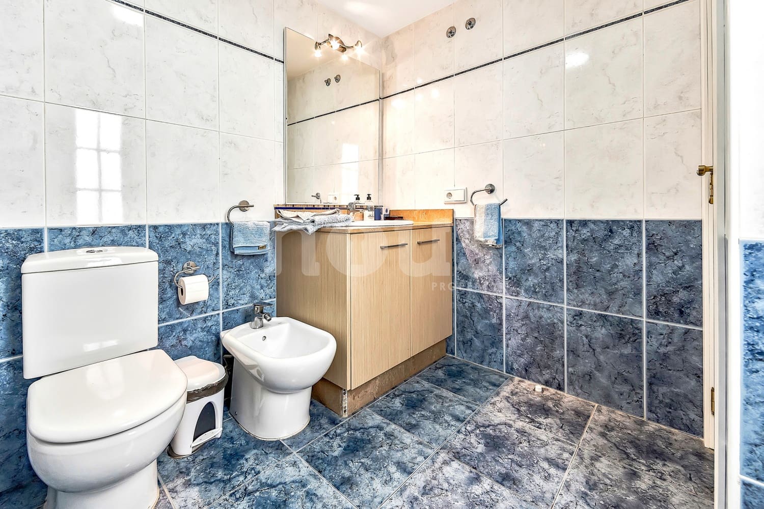 3 soveværelse Rækkehus til salg i Playa del Duque med swimmingpool - € 920.000 (Ref: 8695966)