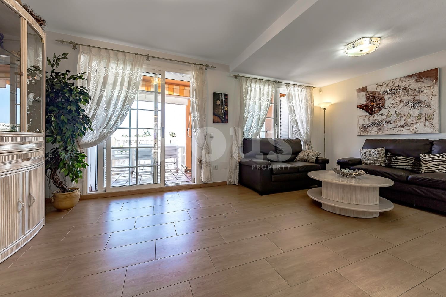 3 soveværelse Rækkehus til salg i Playa del Duque med swimmingpool - € 920.000 (Ref: 8695966)