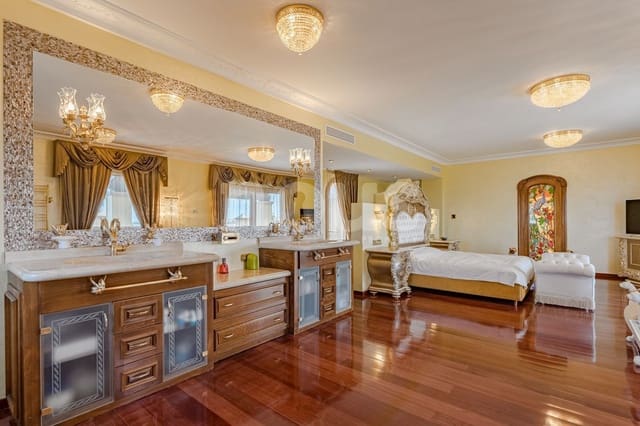 6 soverom Villa til salgs i La Caleta Adeje, Adeje med svømmebasseng - € 13 750 000 (Ref: 8952205)