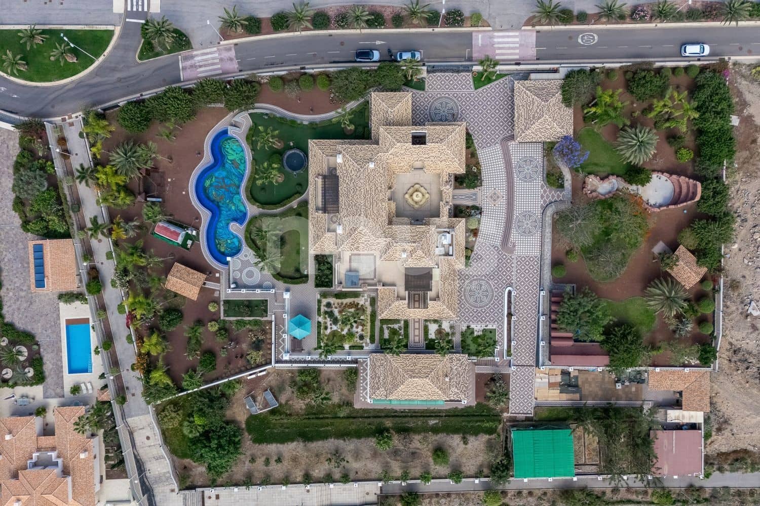 6 soverom Villa til salgs i La Caleta Adeje med svømmebasseng - € 13 750 000 (Ref: 8952205)