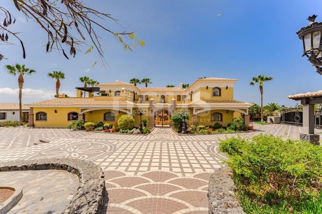 6 soverom Villa til salgs i La Caleta Adeje, Adeje med svømmebasseng - € 13 750 000 (Ref: 8952205)