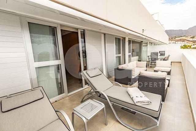 3 camera da letto Attico in vendita in La Caleta Adeje con piscina - 1.985.000 € (Rif: 8956451)