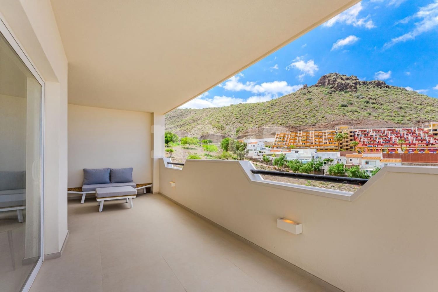 2 soveværelse Penthouse til salg i Torviscas med swimmingpool - € 595.000 (Ref: 9028329)