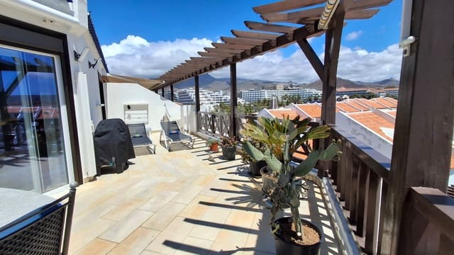 2 soveværelse Penthouse til salg i Playa de las Americas, Arona med swimmingpool - € 1.255.000 (Ref: 9046301)