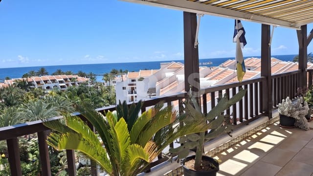 2 soveværelse Penthouse til salg i Playa de las Americas, Arona med swimmingpool - € 1.255.000 (Ref: 9046301)