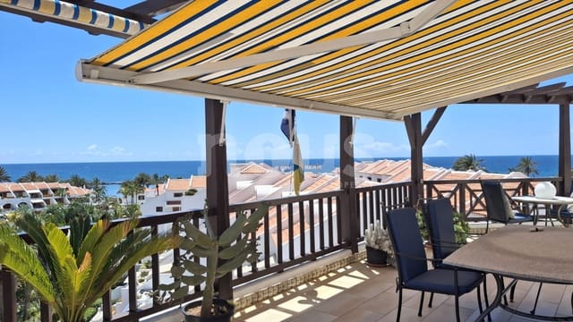 2 soveværelse Penthouse til salg i Playa de las Americas, Arona med swimmingpool - € 1.255.000 (Ref: 9046301)