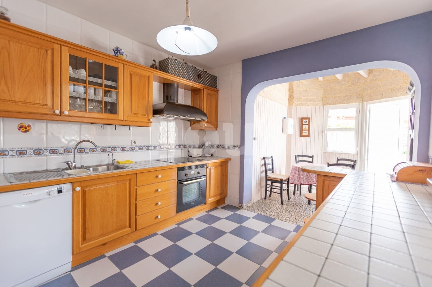 3 soverom Villa til salgs i Playa del Duque med svømmebasseng - € 1 339 000 (Ref: 9064688)