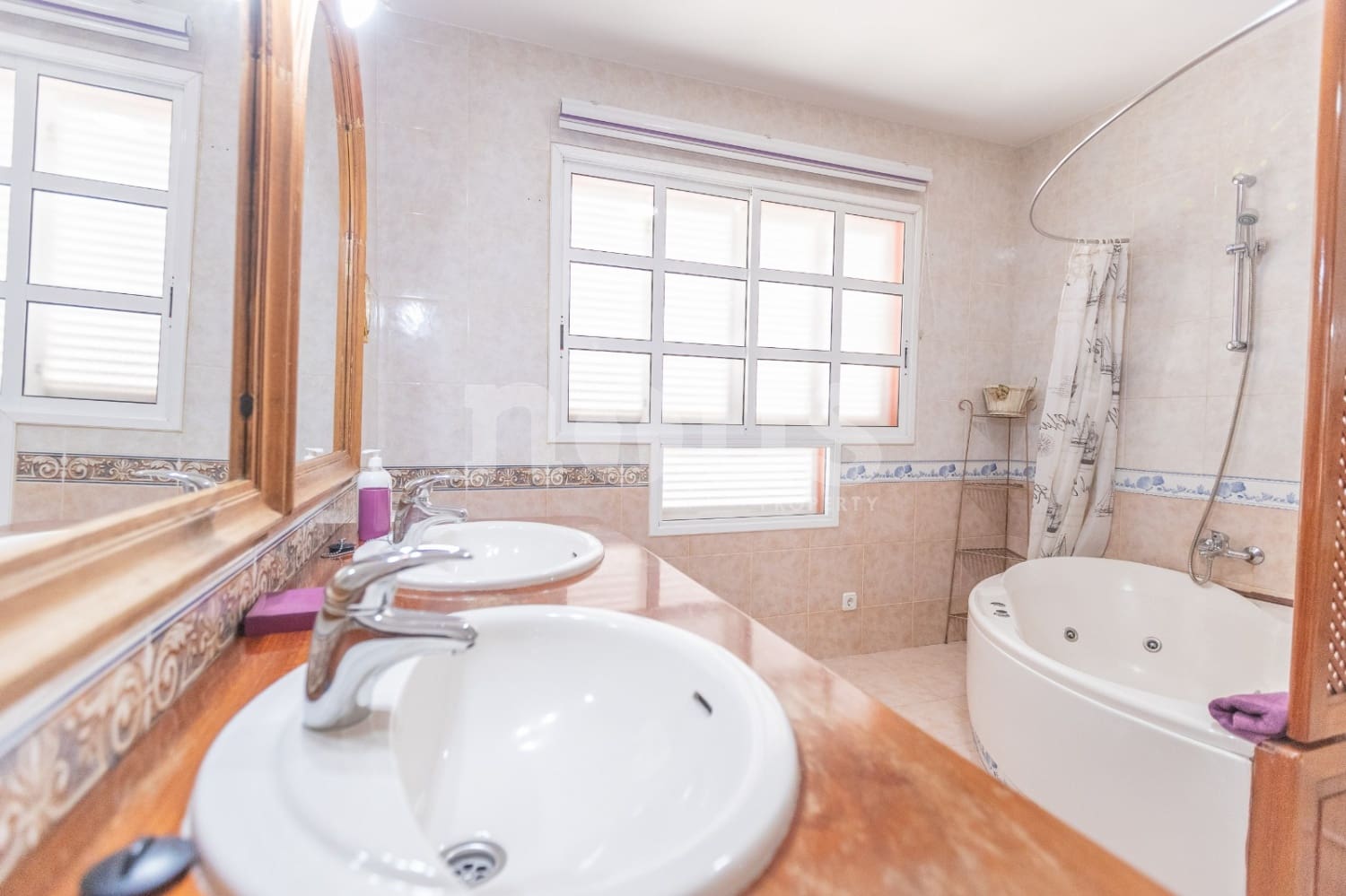 3 soverom Villa til salgs i Playa del Duque med svømmebasseng - € 1 339 000 (Ref: 9064688)