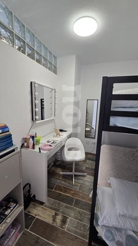 Apartamento de 2 habitaciones en Los Cristianos, Arona en venta con piscina - 367.500 € (Ref: 9074650)