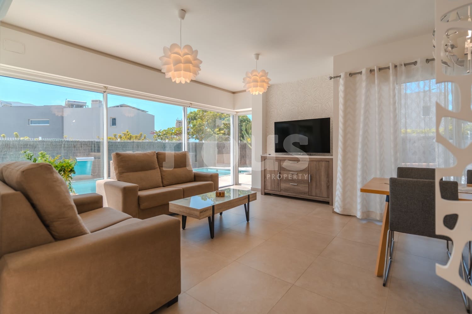 3 soveværelse Villa til salg i Playa Paraiso med swimmingpool - € 1.175.000 (Ref: 9231801)