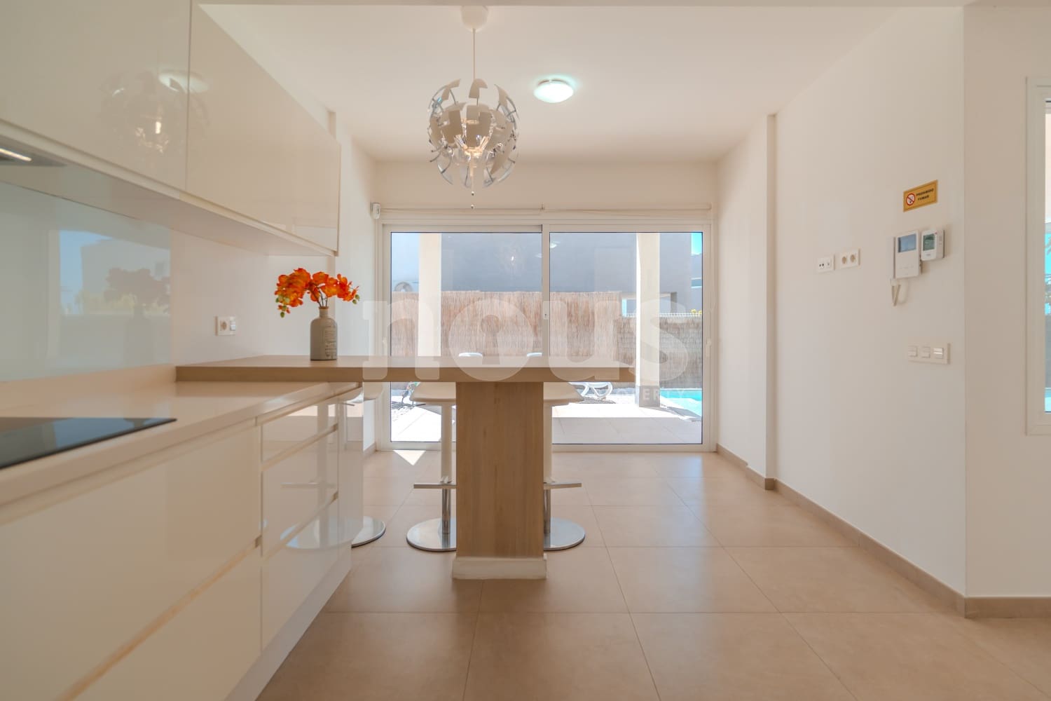 3 soveværelse Villa til salg i Playa Paraiso med swimmingpool - € 1.175.000 (Ref: 9231801)