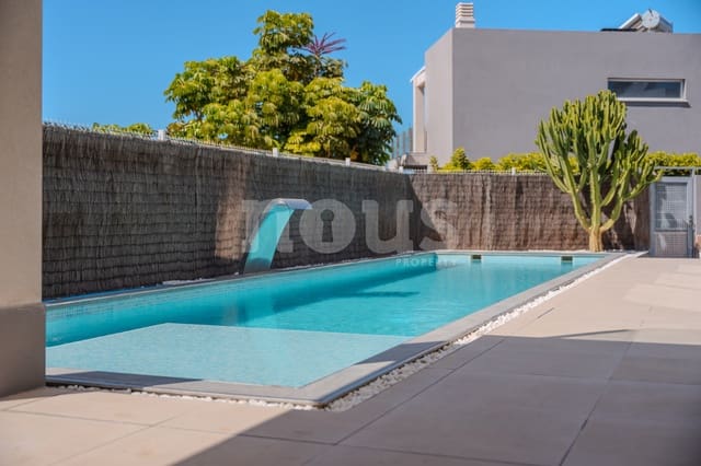 3 sypialnia Willa na sprzedaż w Playa Paraiso, Adeje z basenem - 1 175 000 € (Ref: 9231801)