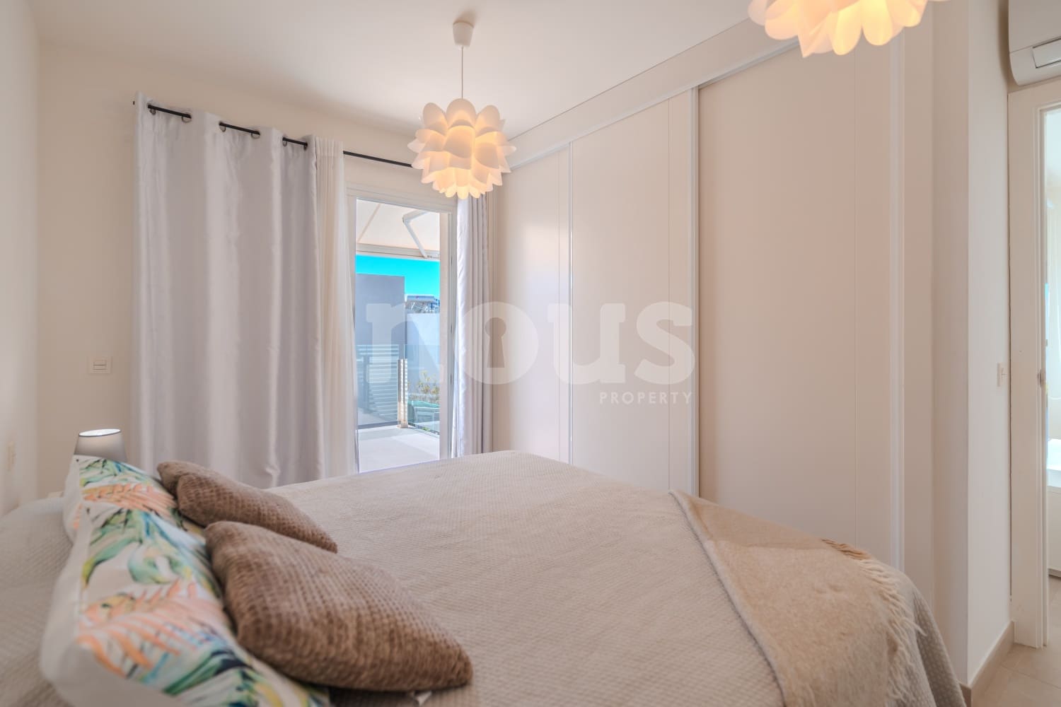 3 soveværelse Villa til salg i Playa Paraiso med swimmingpool - € 1.175.000 (Ref: 9231801)