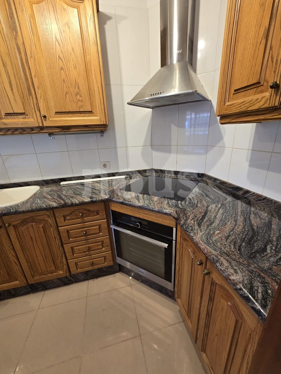 2 slaapkamer Appartement te koop in Costa del Silencio met zwembad - € 285.000 (Ref: 9401745)