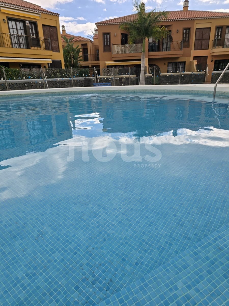 2 slaapkamer Appartement te koop in Costa del Silencio met zwembad - € 285.000 (Ref: 9401745)