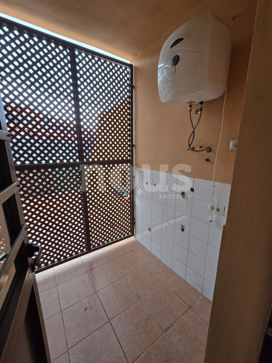 2 slaapkamer Appartement te koop in Costa del Silencio met zwembad - € 285.000 (Ref: 9401745)