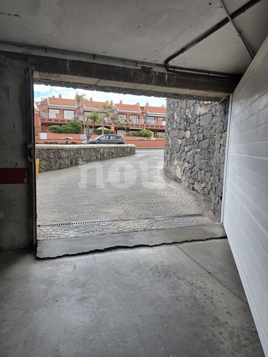 2 slaapkamer Appartement te koop in Costa del Silencio met zwembad - € 285.000 (Ref: 9401745)