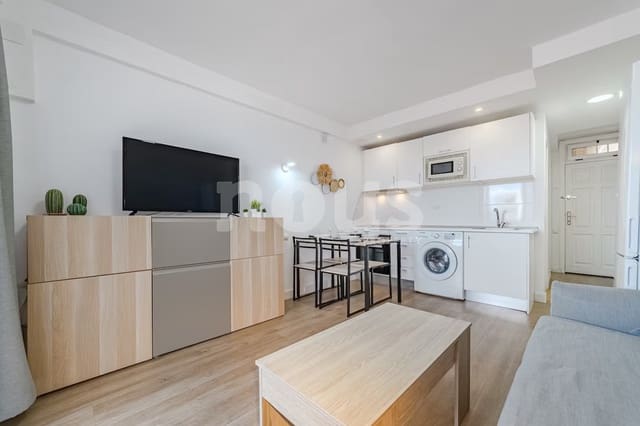 1 slaapkamer Appartement te koop in Playa de las Americas, Arona met zwembad - € 265.000 (Ref: 9418832)