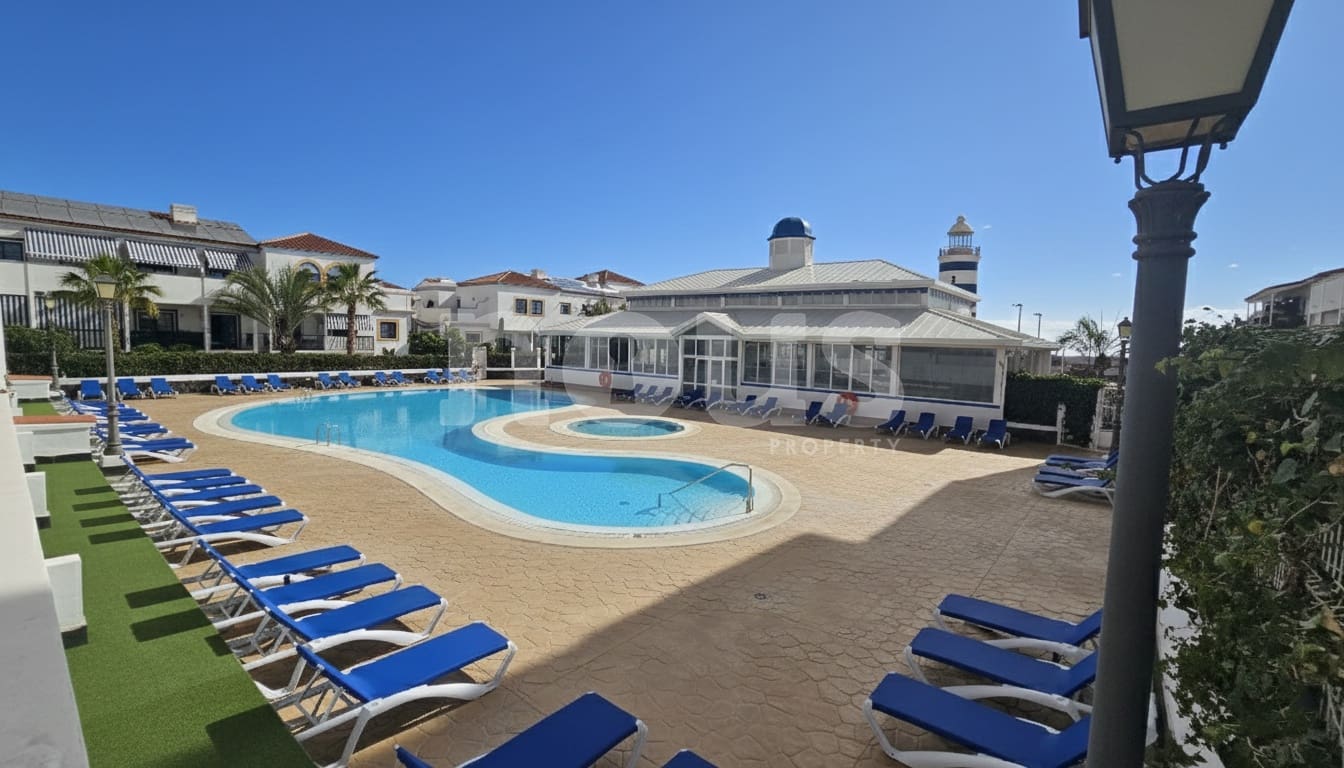 2 soveværelse Penthouse til salg i Llano del Camello med swimmingpool - € 439.000 (Ref: 9428139)