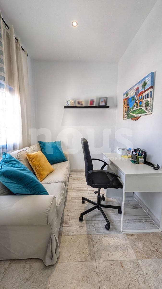 2 bedroom Penthouse for sale in Llano del Camello with pool - € 439,000 (Ref: 9428139)