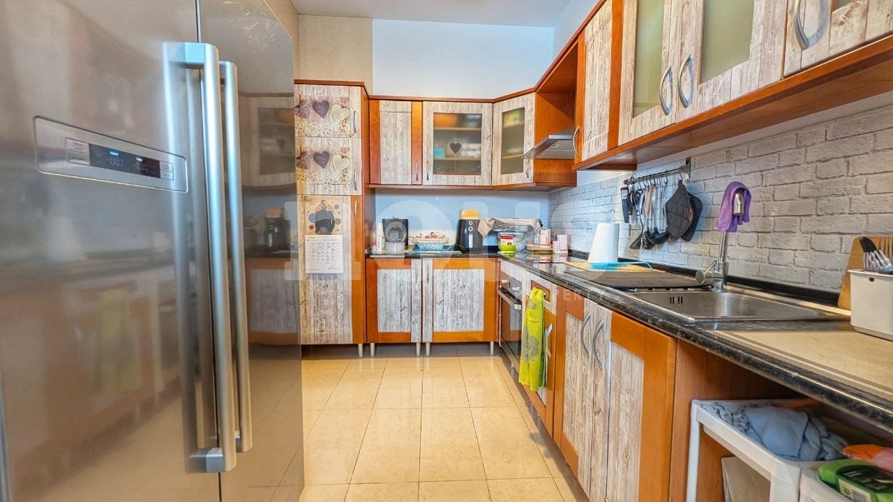 2 bedroom Penthouse for sale in Llano del Camello with pool - € 439,000 (Ref: 9428139)