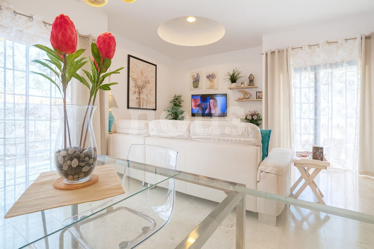 2 bedroom Penthouse for sale in Llano del Camello with pool garage - € 399,990 (Ref: 9428139)