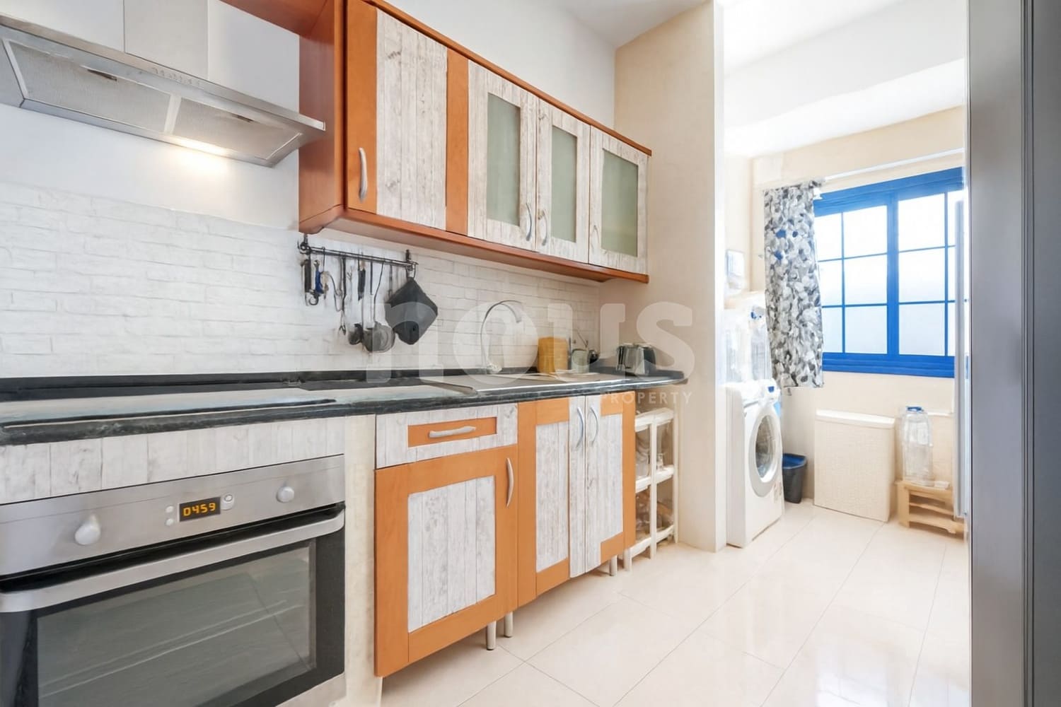 2 bedroom Penthouse for sale in Llano del Camello with pool garage - € 399,990 (Ref: 9428139)