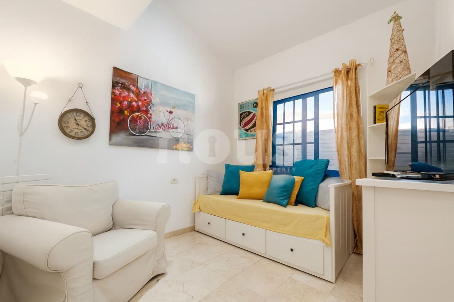 2 bedroom Penthouse for sale in Llano del Camello with pool garage - € 399,990 (Ref: 9428139)