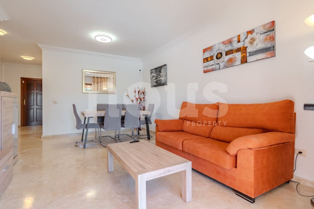 3 soverom Rekkehus til salgs i Playa del Duque med svømmebasseng - € 1 280 000 (Ref: 9469893)