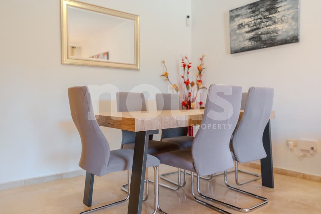 3 soverom Rekkehus til salgs i Playa del Duque med svømmebasseng - € 1 280 000 (Ref: 9469893)