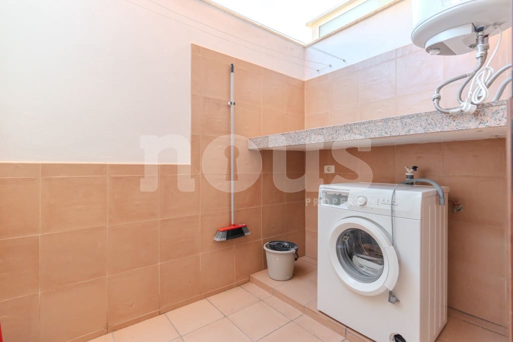 3 soverom Rekkehus til salgs i Playa del Duque med svømmebasseng - € 1 280 000 (Ref: 9469893)