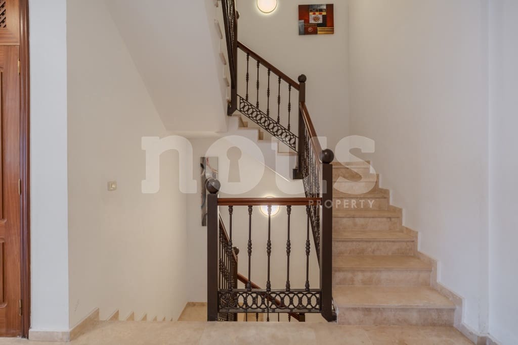 3 soverom Rekkehus til salgs i Playa del Duque med svømmebasseng - € 1 280 000 (Ref: 9469893)